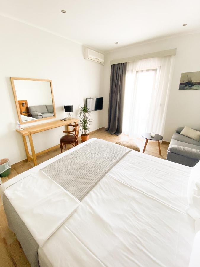 Ferienwohnung Eleni'S Sea View Adults Only Pefkochori Exterior foto